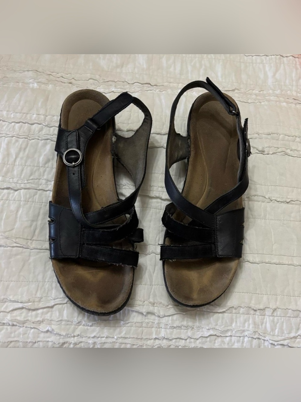 Clark’s Black Leather Chunky Heel Sandals